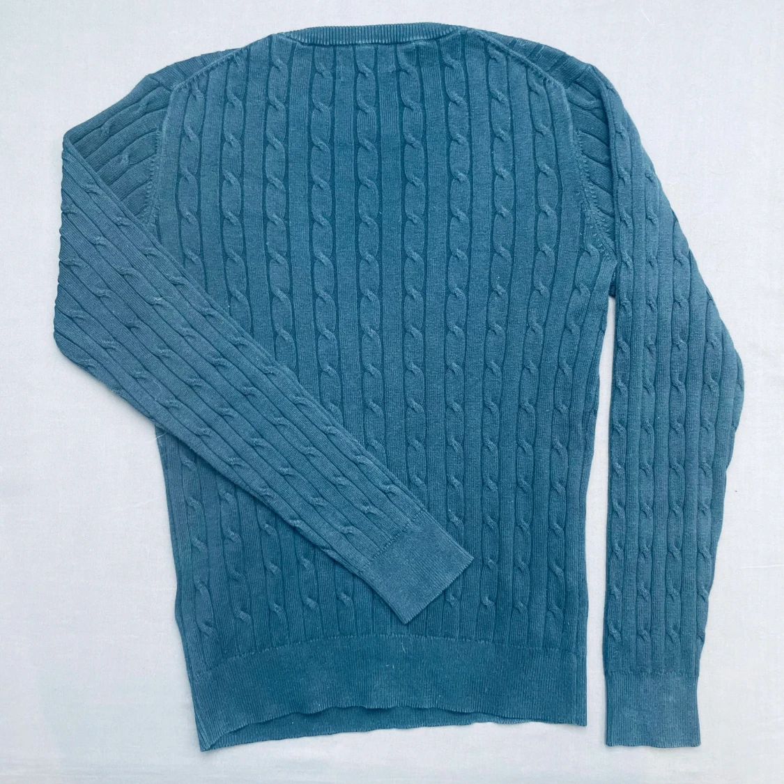 Blå kabelstickad tröja från GANT - 2