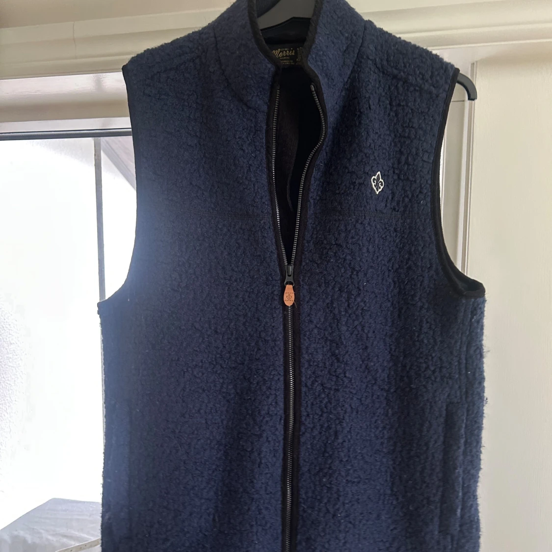 Mörkblå fleeceväst från Morris - 1
