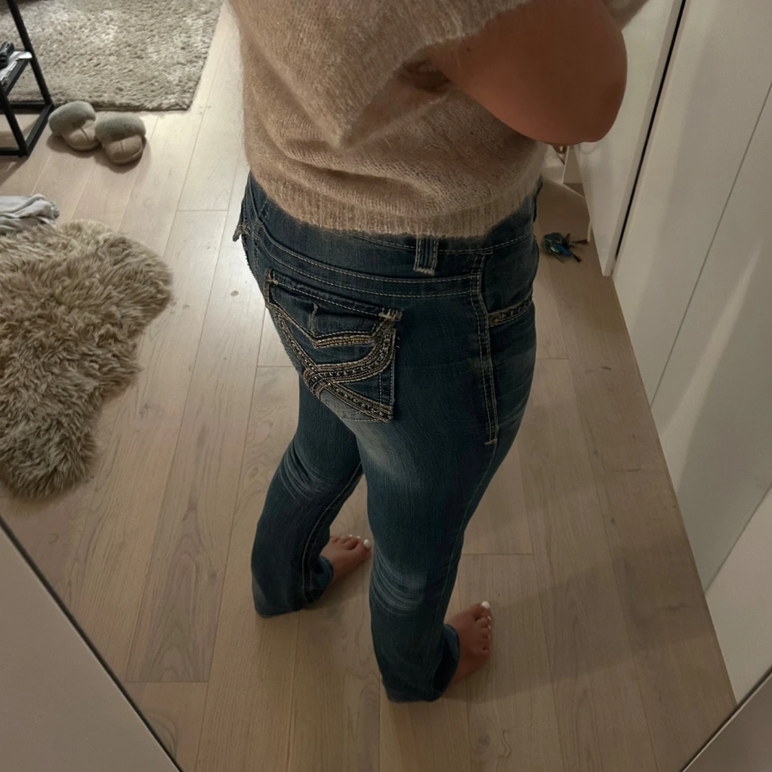 Blå bootcut jeans med låg midja - 1