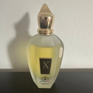 Xerjoff Naxos Samples/parfymprover/splittar - Splittar på Xerjoff Naxos väldigt billigt i 2/5/10/30ml 💸  Xerjoff Naxos - 79/179/329/949kr  