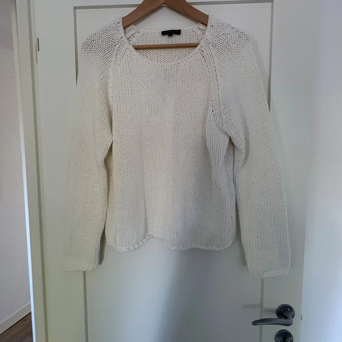 Vit stickad tröja från Selected Femme