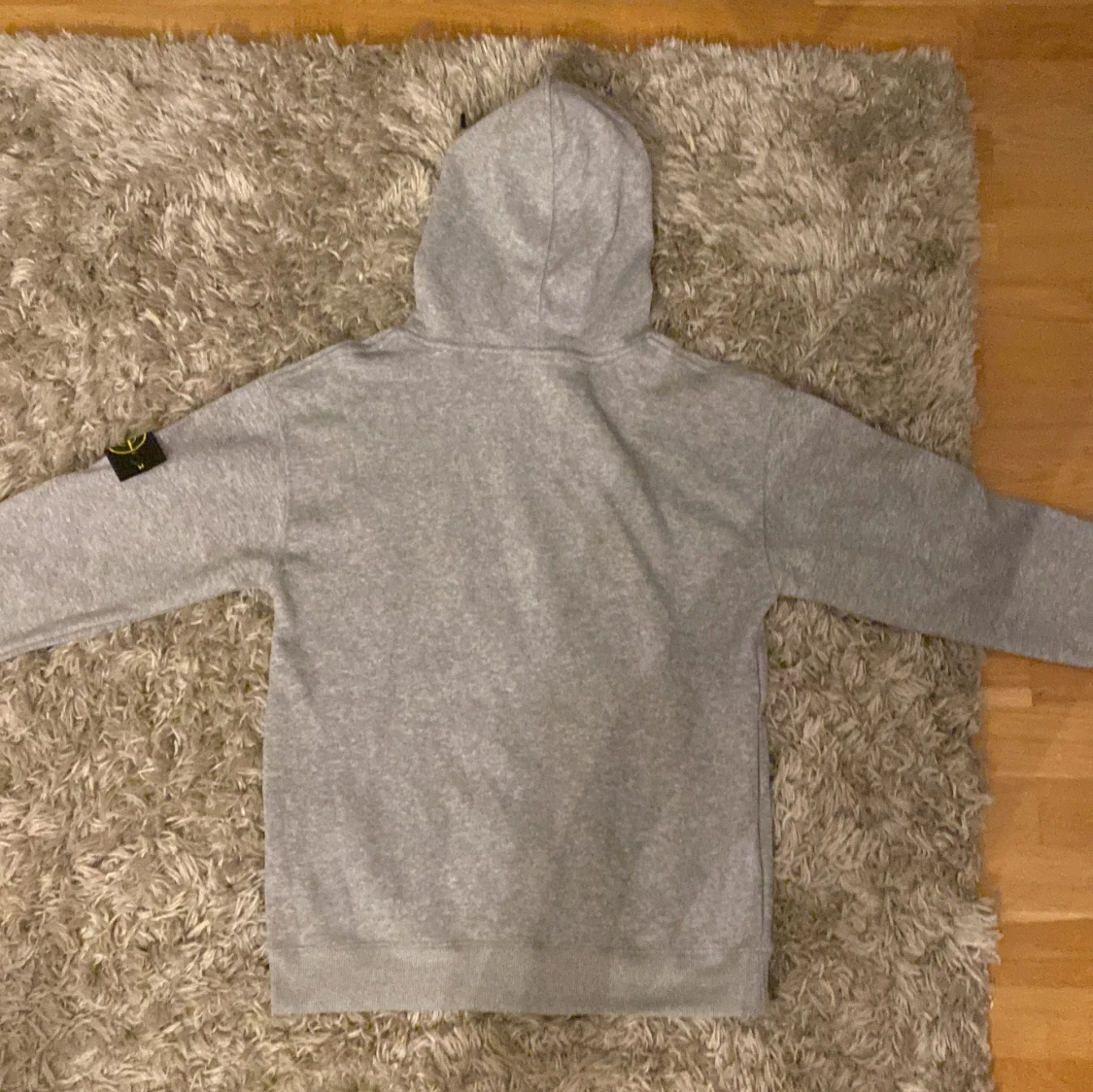 Grå hoodie från Stone Island - 3