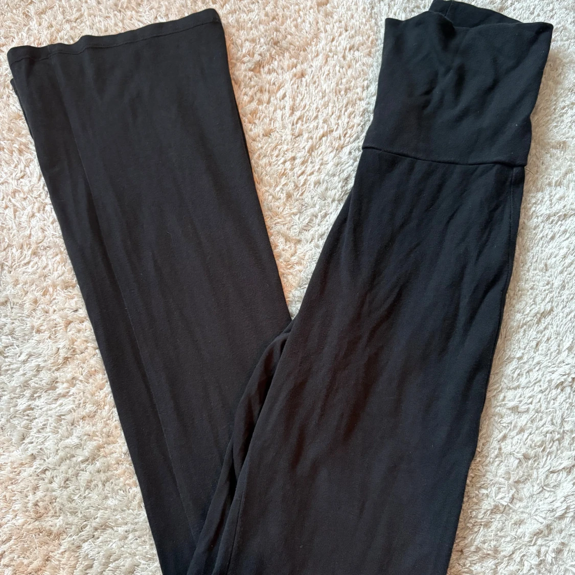 Soft touch folded trouser, Gina Tricot - 1