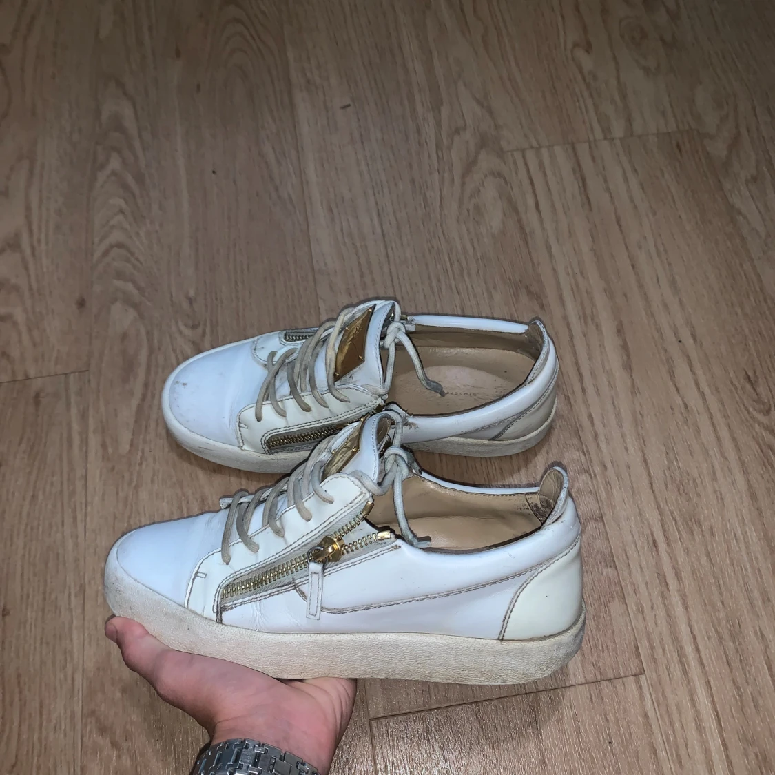 Vita sneakers från Giuseppe Zanotti