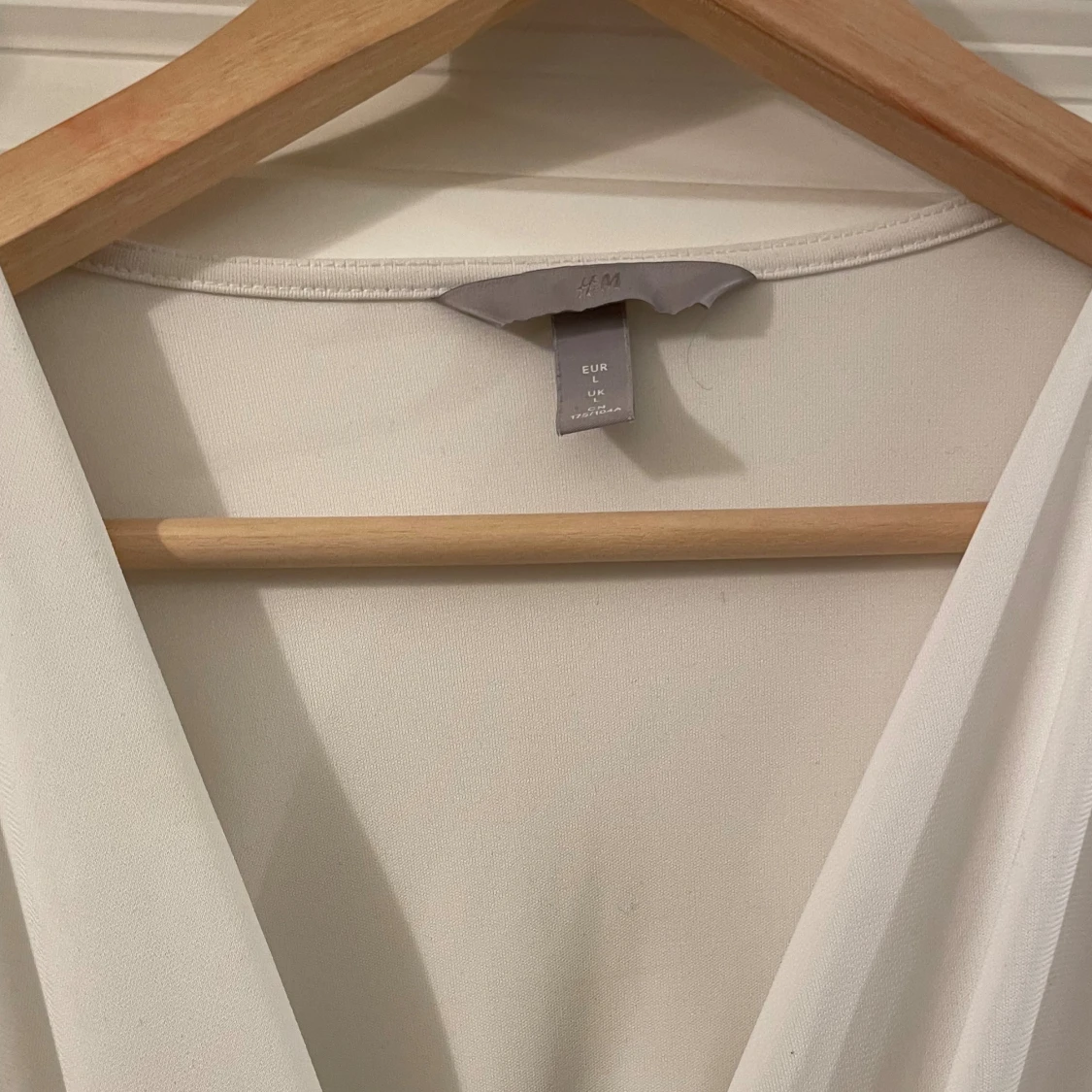 Vit omlottblus från H&M - 1