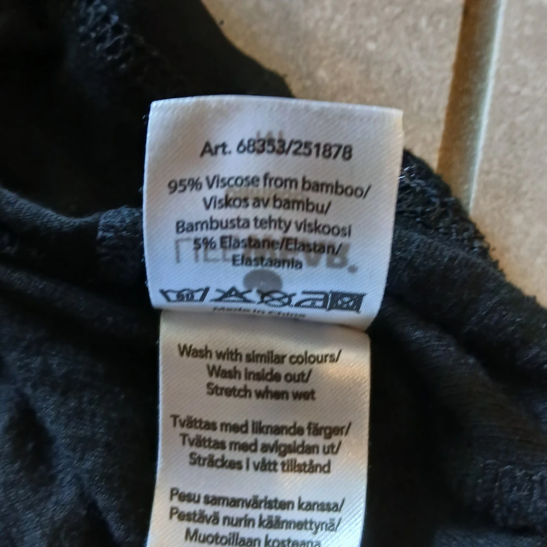 Svarta underställsbyxor i bambuviskos - 1