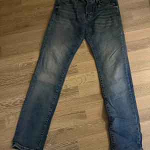 Jack & Jones Slim Glenn Jeans - Jack & Jones slim/glenn jeans i storlek w28/L30. ✨hör av er vid intresse eller frågor✨