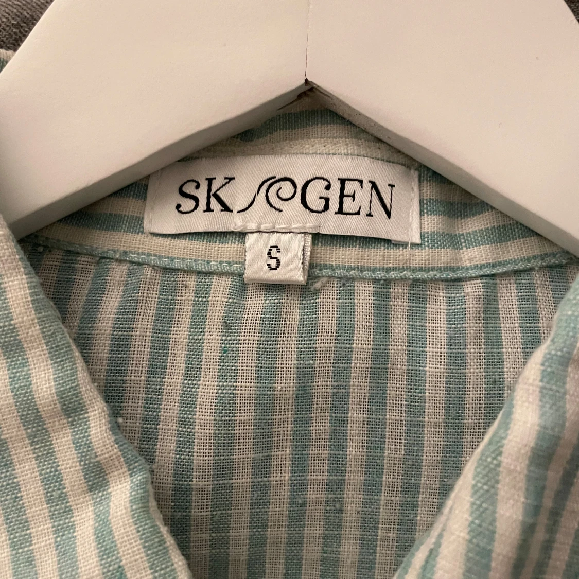 Randig grön skjorta från Skagen Clothing  - 2