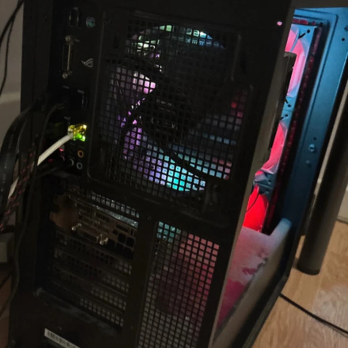 Stationär gamingdator med RGB - 1