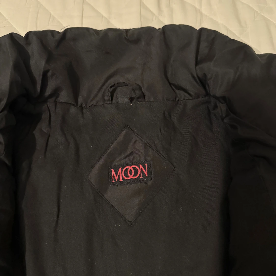 Svart pufferjacka från Moon - 2