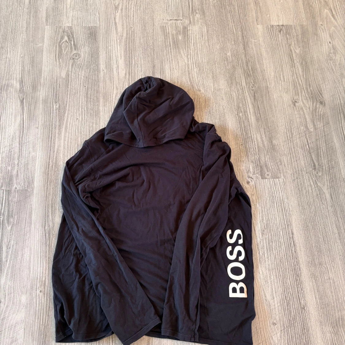 Svart hoodie från Hugo Boss