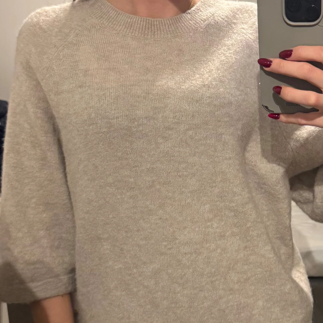 Beige stickad tröja från & Other Stories - 1