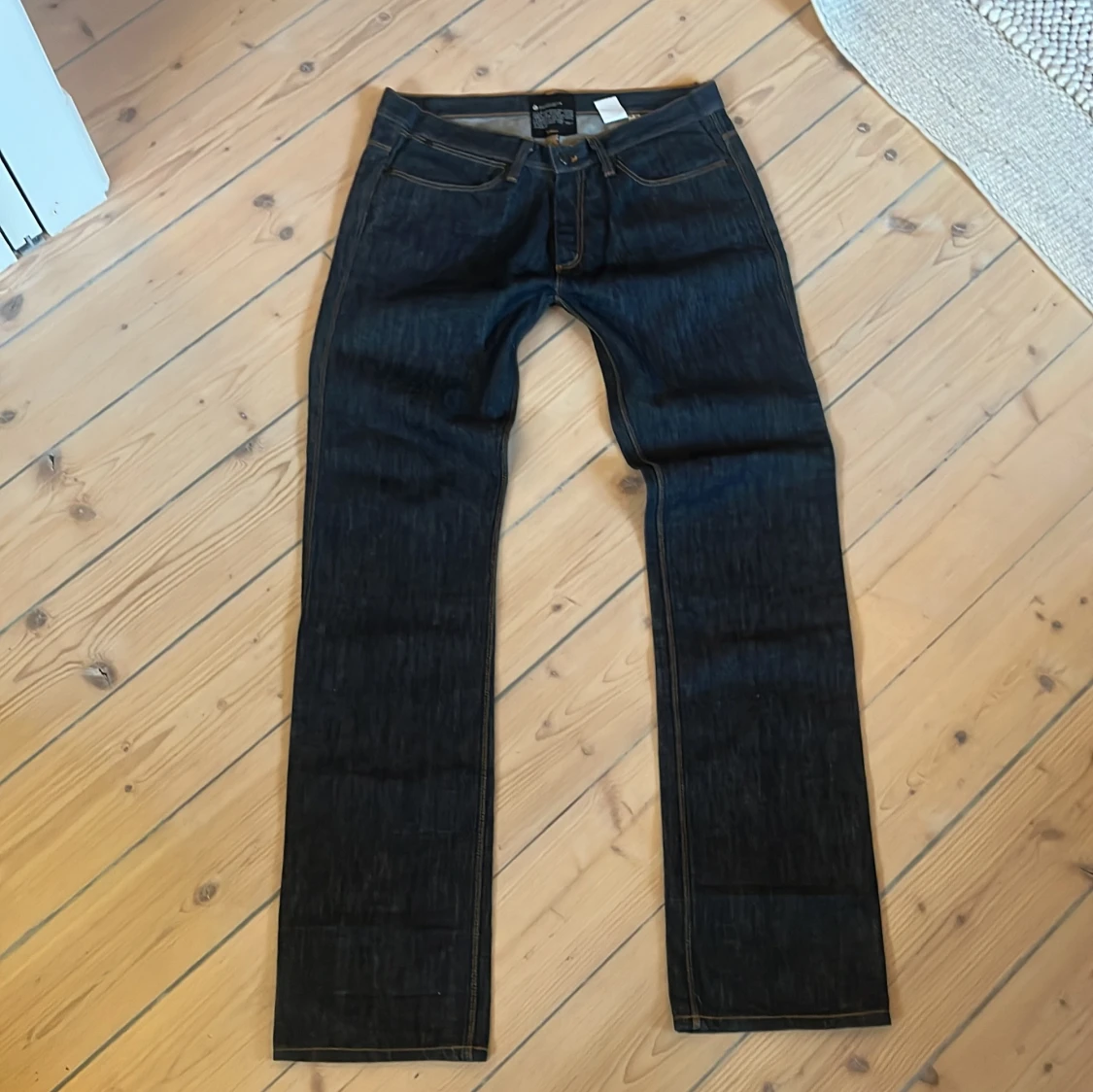 Acne Action Jeans Raw
