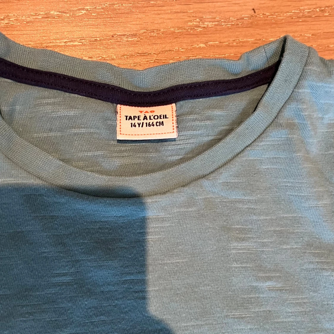 164/14år, Två Tape à l'Oeil California t-shirts,  - 3