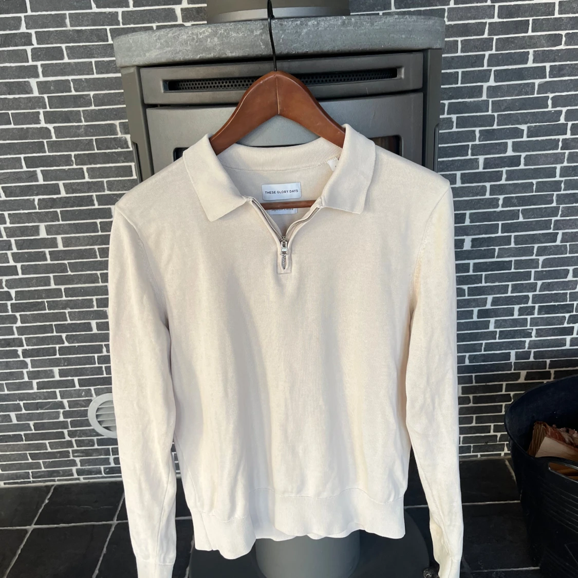 Beige pikétröja med half zip