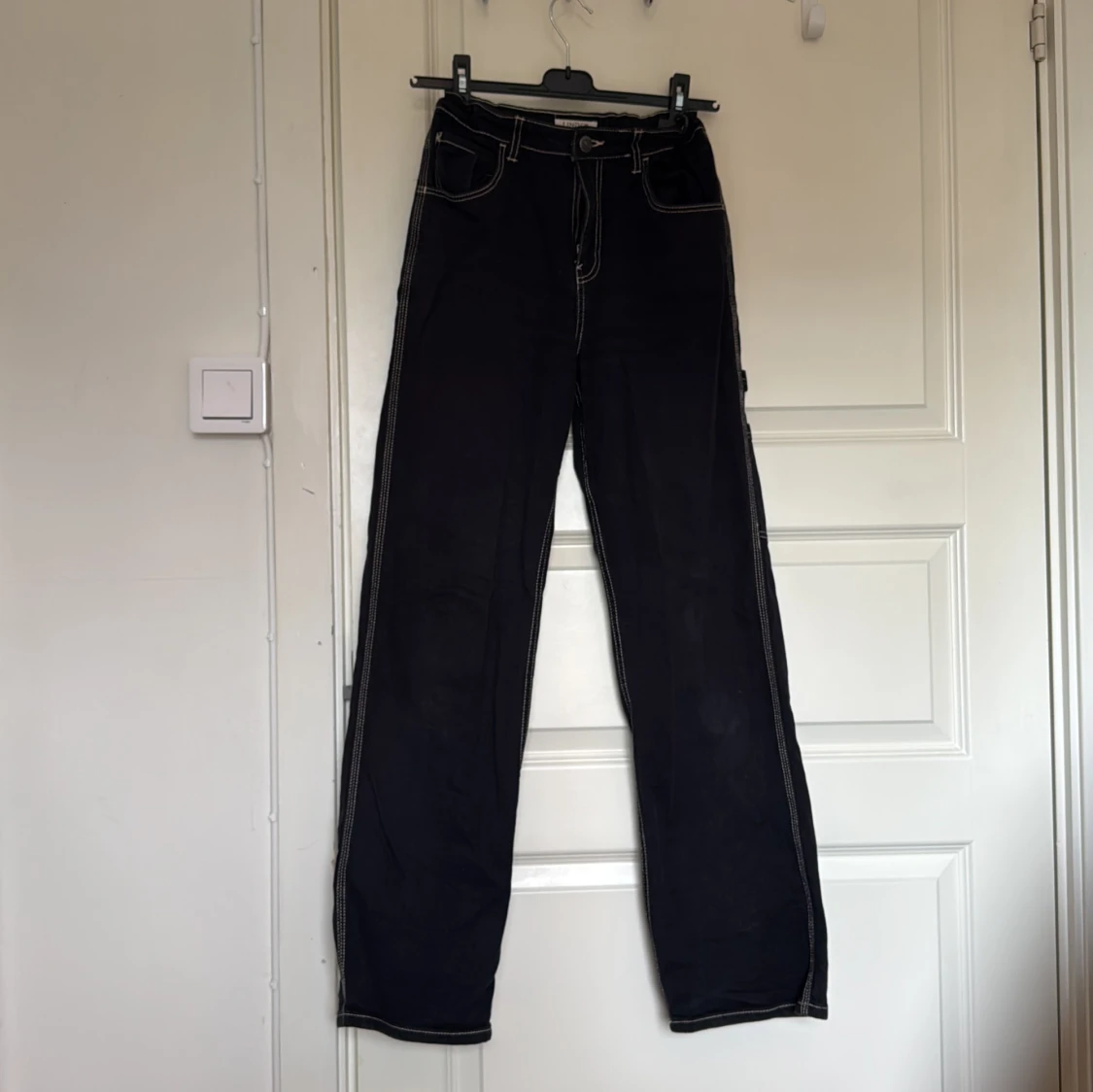 Svarta cargopants från Lindex, stl 170