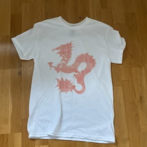 Dean blunt zushi tshirt  - Asfet tisha, size S. Nytt skick. Hör av dig vid frågor /Edvin