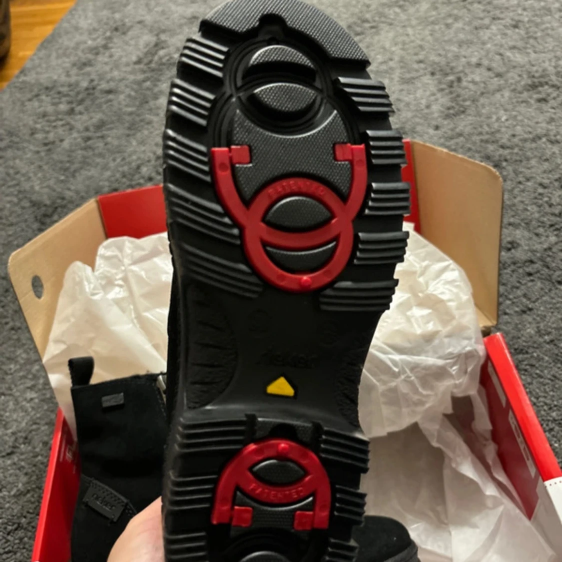 Svarta boots från Rieker, storlek 36 - 4