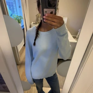 Ljusblå stickad tröja  - Kommer inte till användning 🩵