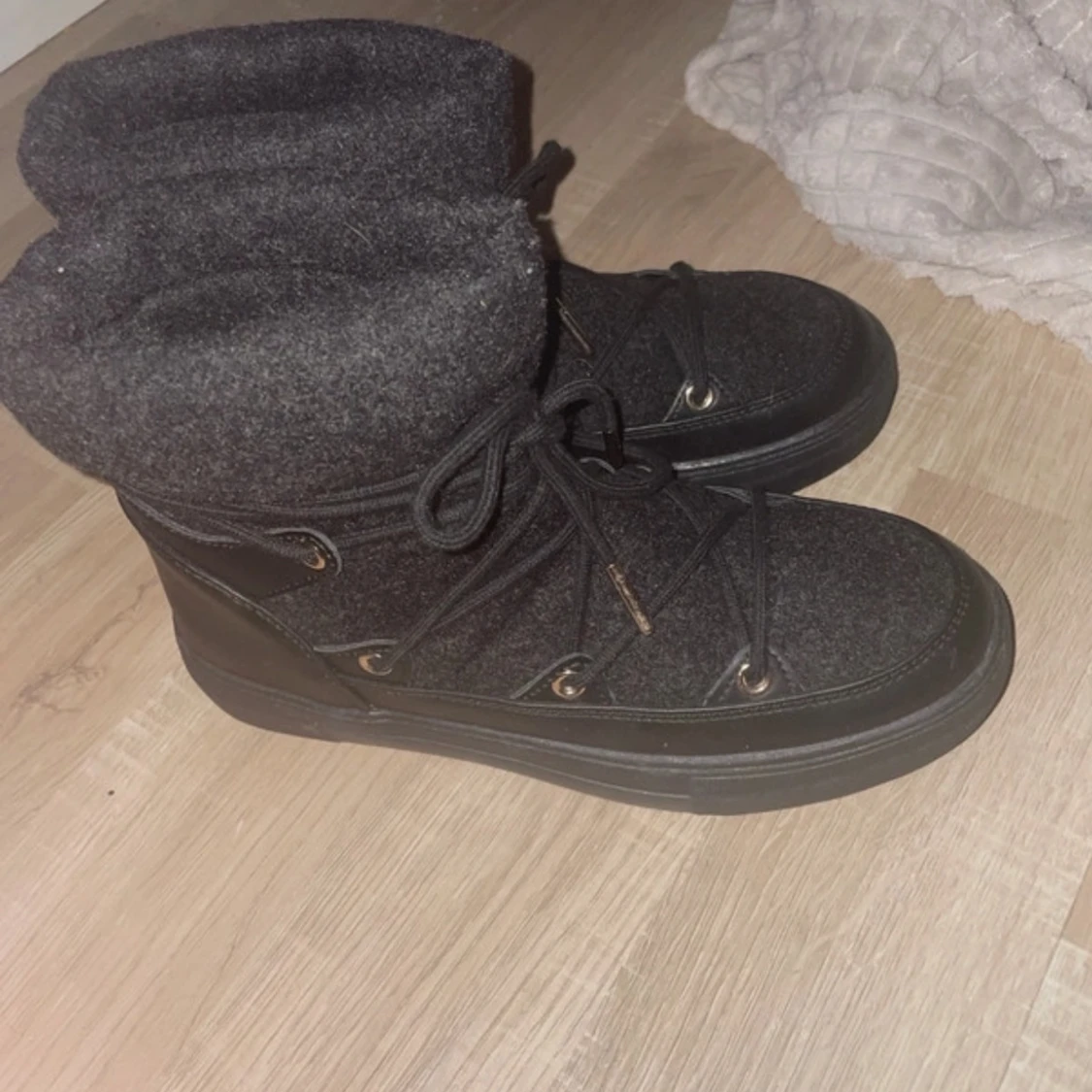 Svarta moon boots från Anna Field - 1