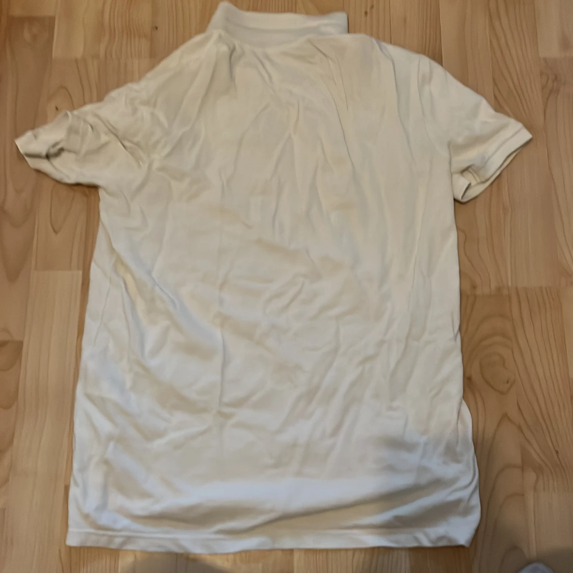 Vit pikétröja från H&M - 1