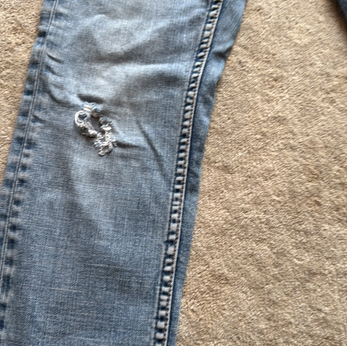 Ljusblå Lean Dean jeans från Nudie - 2