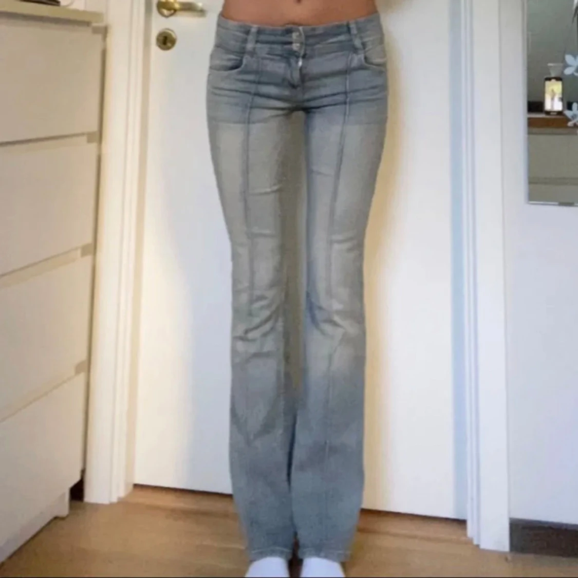 Lågmidjade bootcut jeans - 2