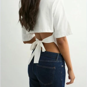 Knyt tröja - Vit knyt tröja i storlek xss från Nelly, använd några gånger men i jätte fint skick