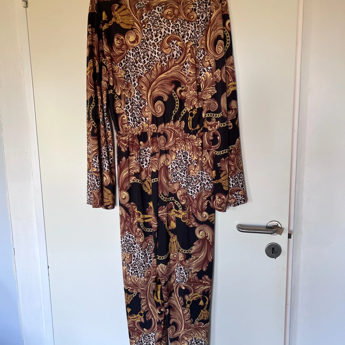 Mönstrad jumpsuit från NLY One - 2