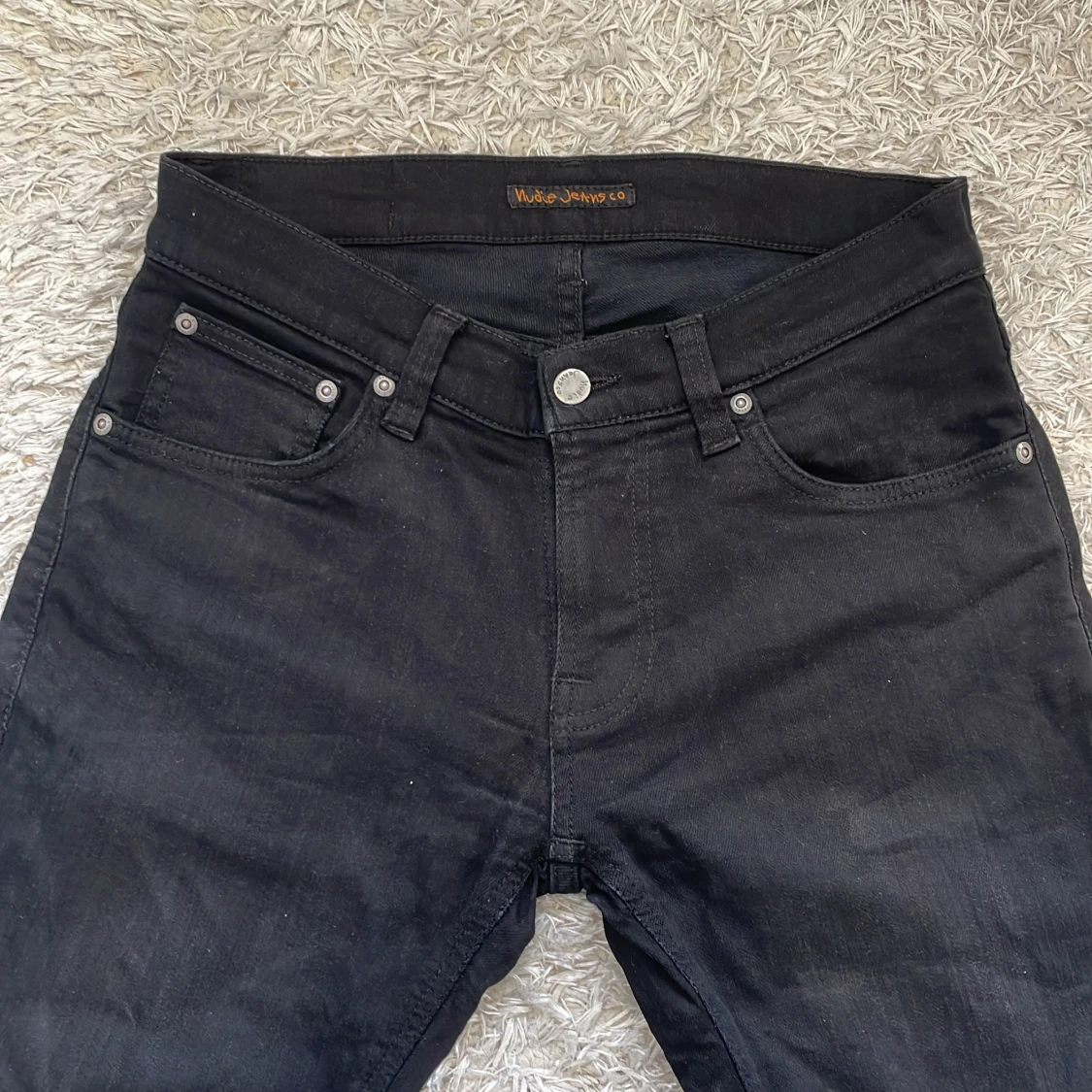 Svarta Nudie jeans - 1