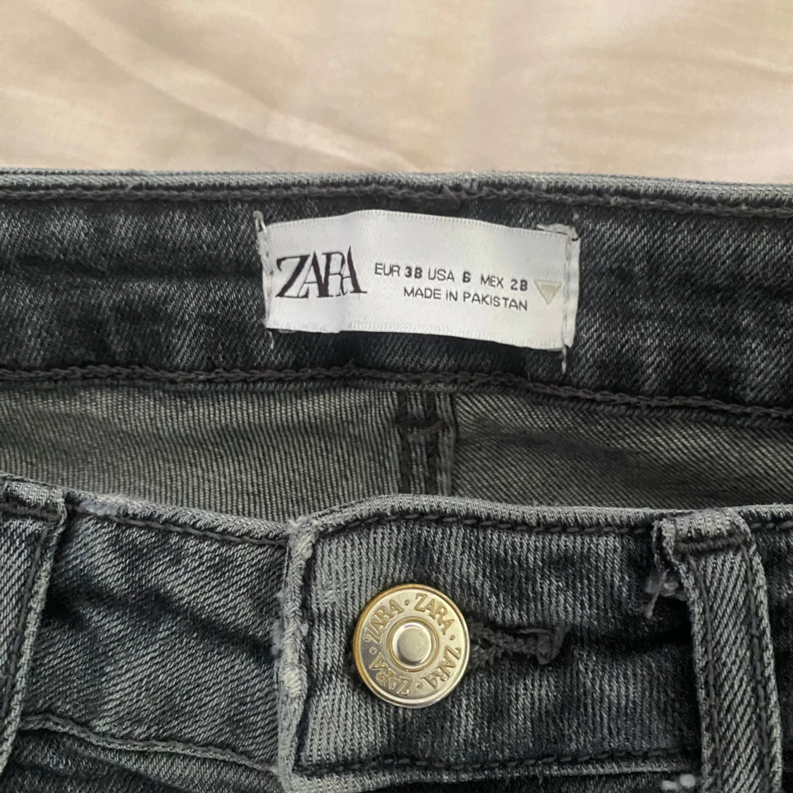 Grå bootcut jeans - 2