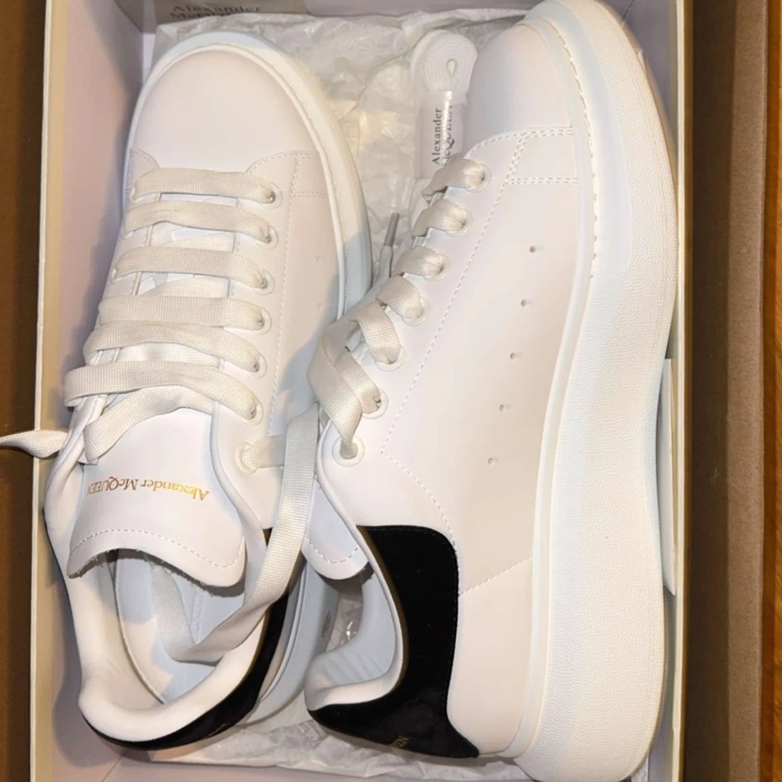 Alexander McQueen vita sneakers