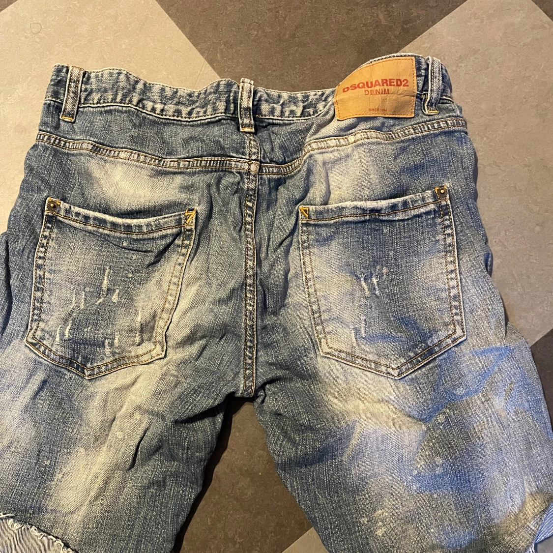 Dsquared2 slitna jeansshorts  - 1