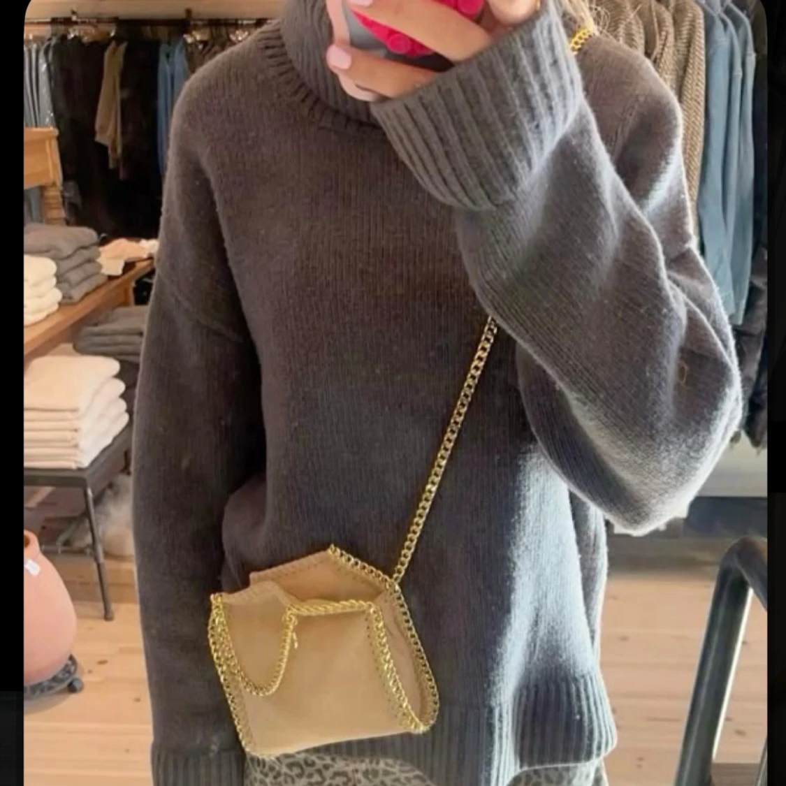 Finaste stickade tröjan - 4