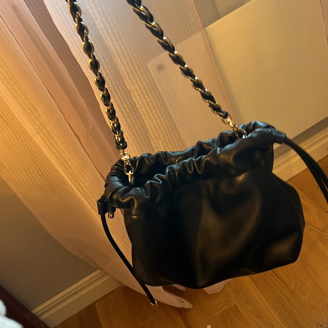 Clutch väska från Lindex 