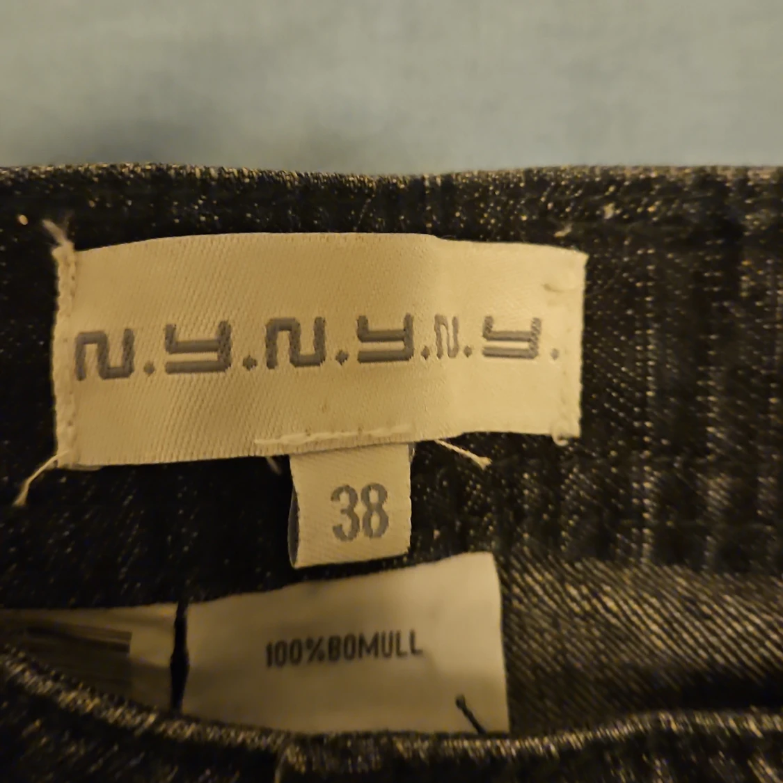 Svarta jeansshorts från NYNY, strl 38 - 2