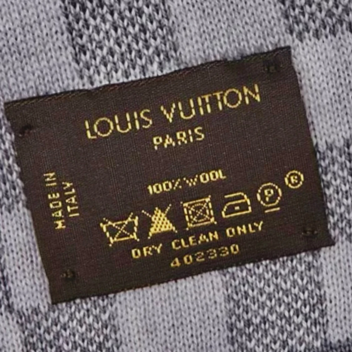 Grå rutig halsduk från Louis Vuitton - 3