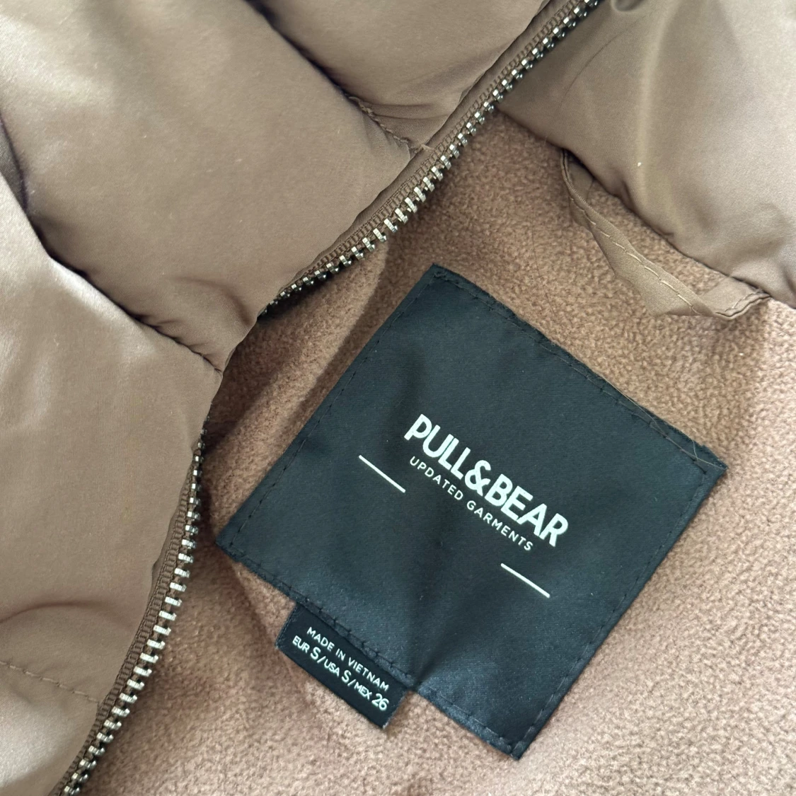 Brun pufferjacka från Pull&Bear - 2