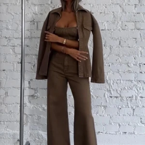 Avora set - Helt nytt set, med lappar kvar. Nypris 4400kr, säljer för 2500kr. Strl 36 i båda delar