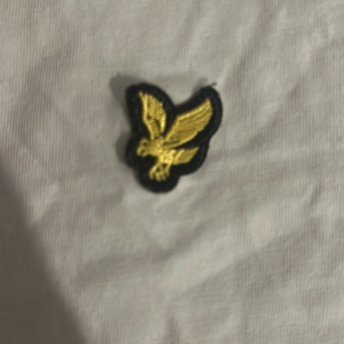 Vit t-shirt från Lyle & Scott Junior - 1