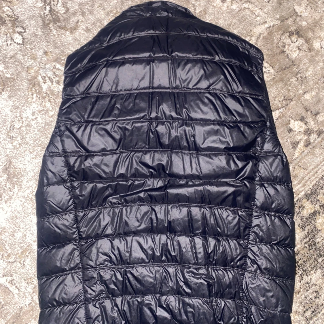 Svart dunväst från EA7 Emporio Armani - 3