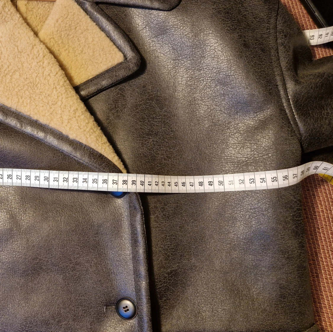 Brun shearlingjacka från Zara, stl M - 4