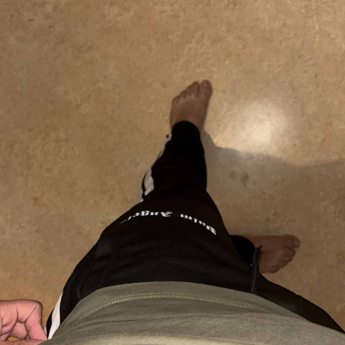 Palm Angels svarta mjukisbyxor med vita ränder - 2