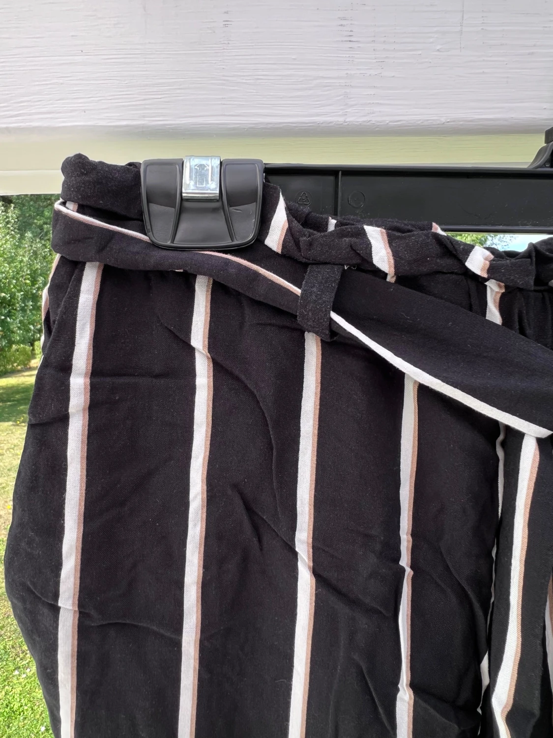 Randiga flowy byxor från H&M - 2