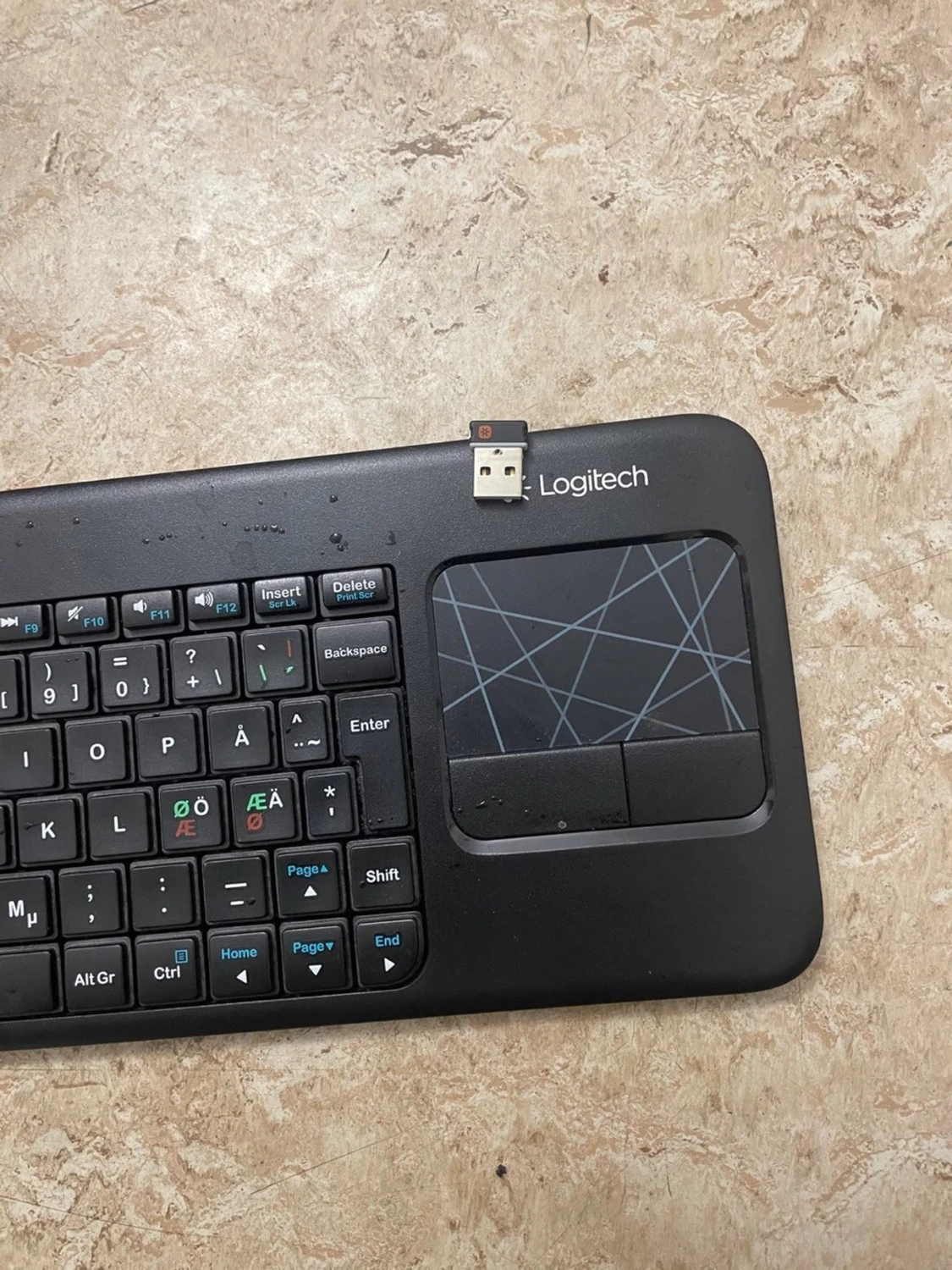 Logitech trådlöst tangentbord med touchpad - 1