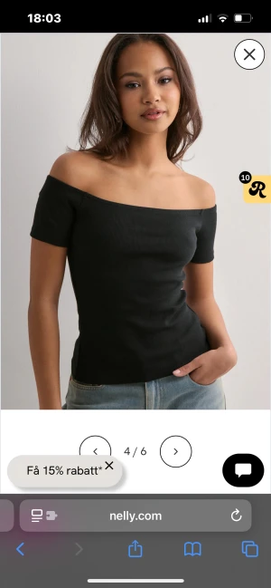 Topp från gina - Fin off shoulder topp från gina tricot, aldrig använd så helt ny💞 storlek XS