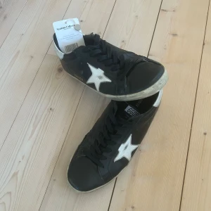 Golden goose skor - Storlek 43 | 7/10 skick | köpta från vestiare
