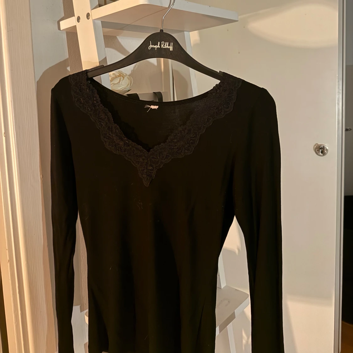 Svart långärmad topp med spets