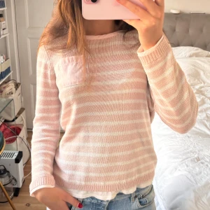 Randig tröja  - Snygg randig tröja 