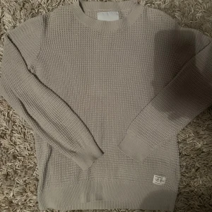 Kabelstickad tröja | 150 - Säljer nu min kabelstickade tröja från lager 157 för en billig peng!